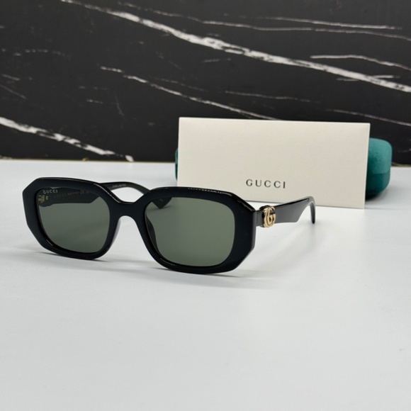 NEW GUCCI WOMEN GEOMETRIC BLACK SNGLASSES - Picture 2 of 13